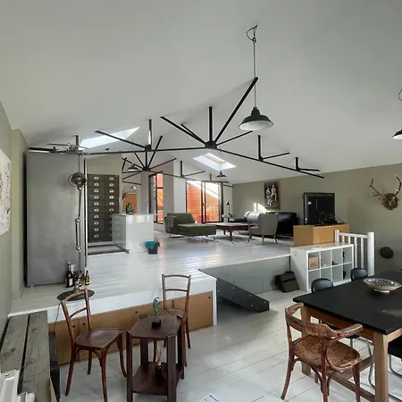Loft Rive Droite Apartment *