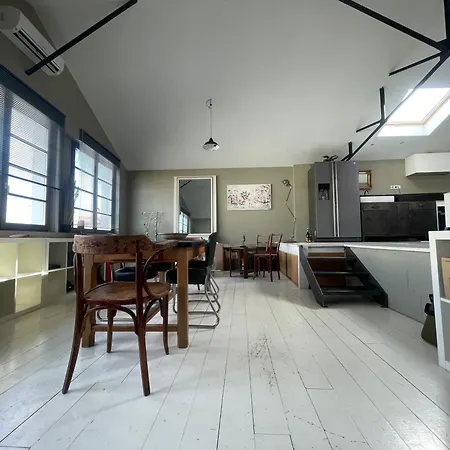 Lägenhet Loft Rive Droite Saintes